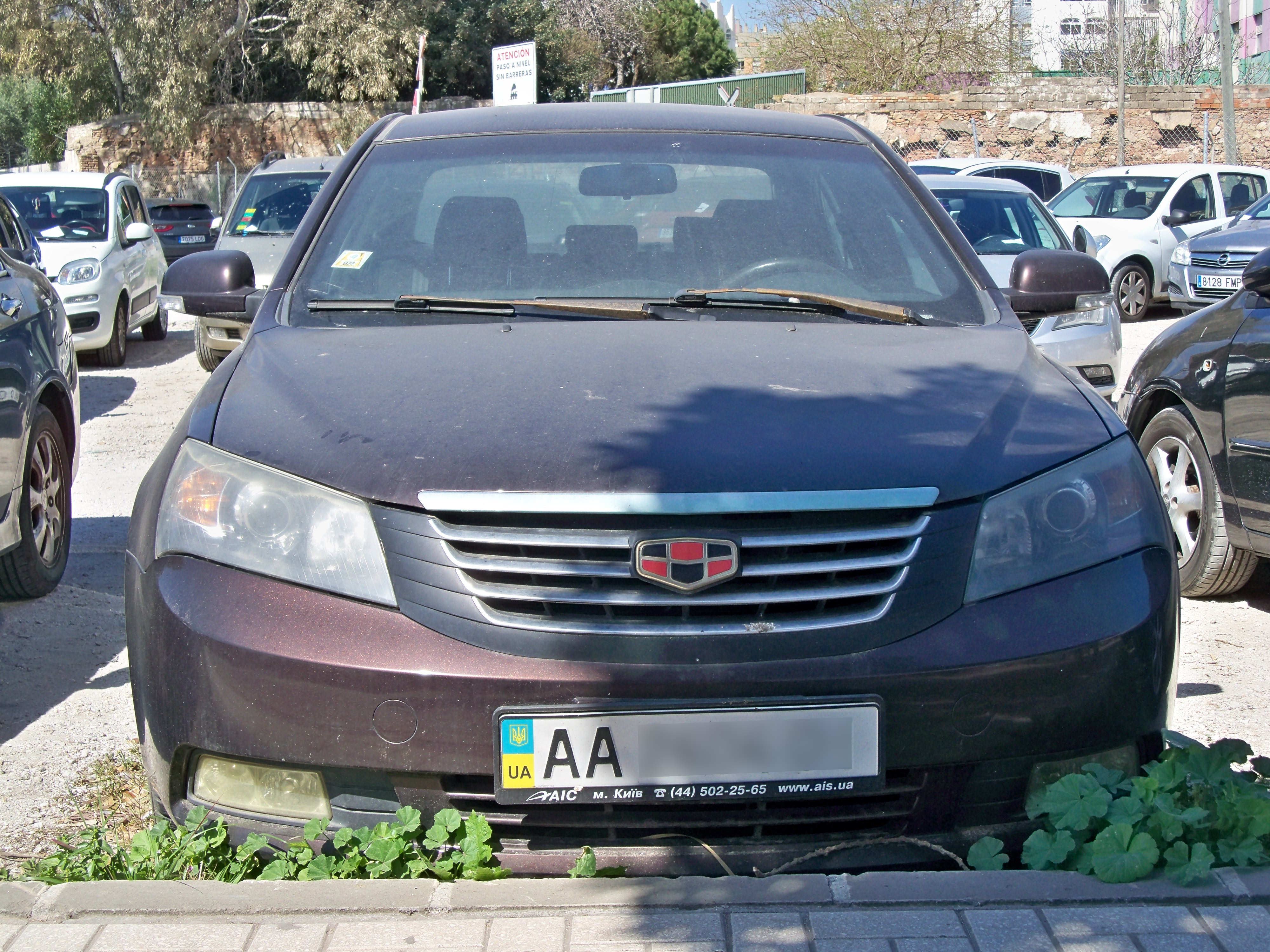 Geely Emgrand, EC7 / Emgrand 7, седан, автомобиль с киевской регистрацией сфотографирован в Малаге, Испания