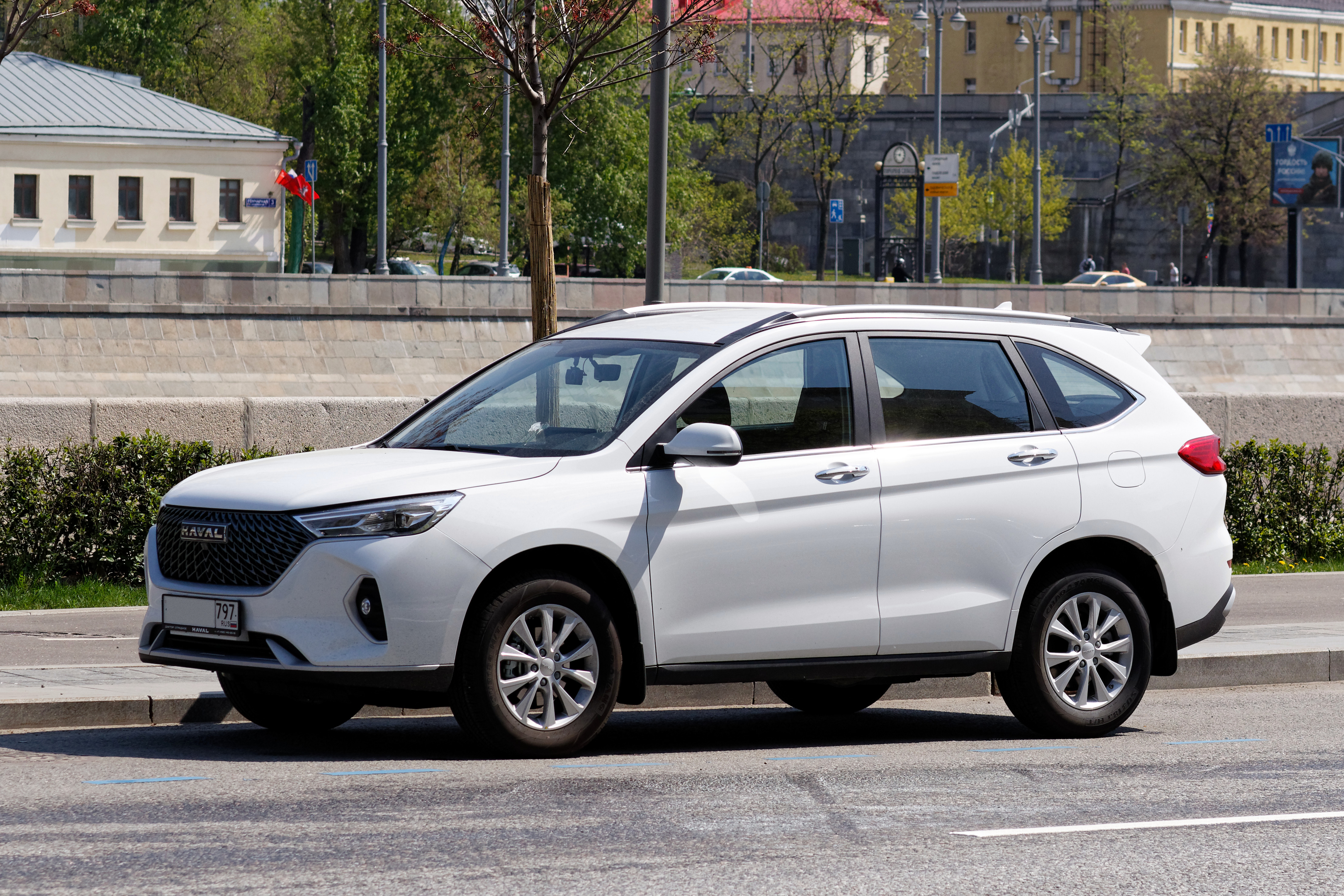 HAVAL M6, I, российский HAVAL M6 дорестайлингового исполнения, сфотографированный в Москве в 2026 году
